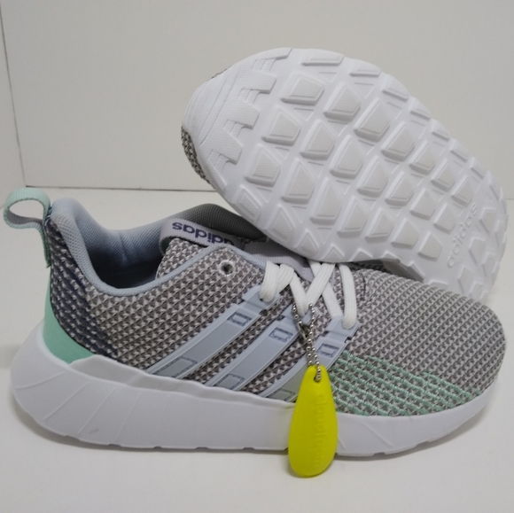 adidas questar flow girls